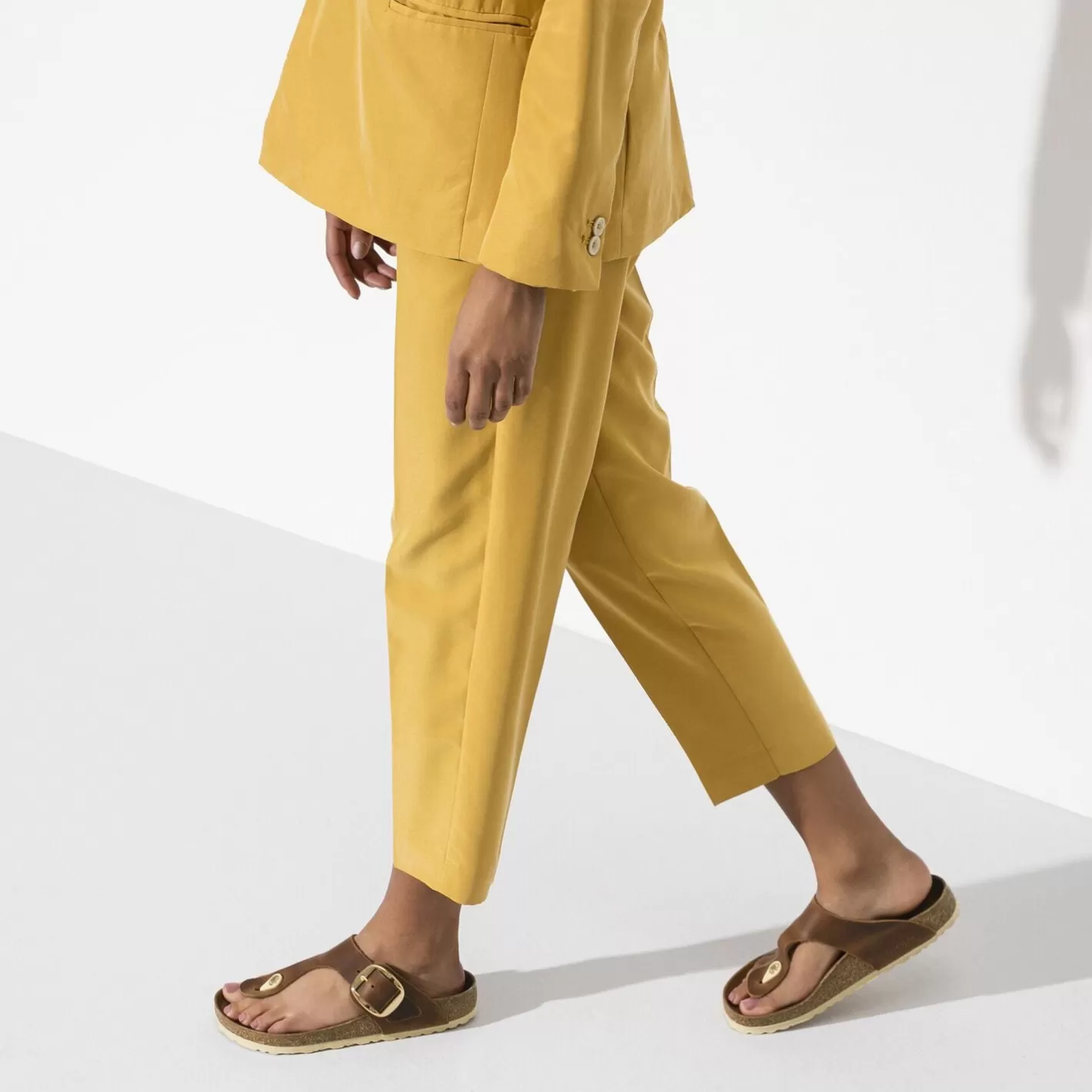 Store Birkenstock Gizeh Big Buckle Cognac